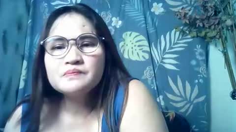 Snapshot of amazing_angel22 chatting on 28, 5, 2026 amazing angel online show from 28, 5, 2026