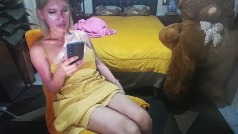 Snapshot of amazingbombshellx chatting on 26, 1, 2025 kendra online show from 26, 1, 2025