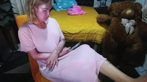 Snapshot of amazingbombshellx chatting on 18, 2, 2025 kendra online show from 18, 2, 2025