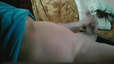 amazingcuteboy845 online show from 9, 10, 2025