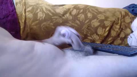 Snapshot of amazingcuteboy845 chatting on 19, 5, 2026 amazingcuteboy845 online show from 19, 5, 2026
