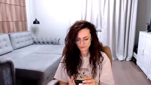 Snapshot of amazingeyes89 chatting on 3, 3, 2025 Izza online show from 3, 3, 2025