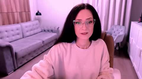 Snapshot of amazingeyes89 chatting on 2, 4, 2026 Izza online show from 2, 4, 2026