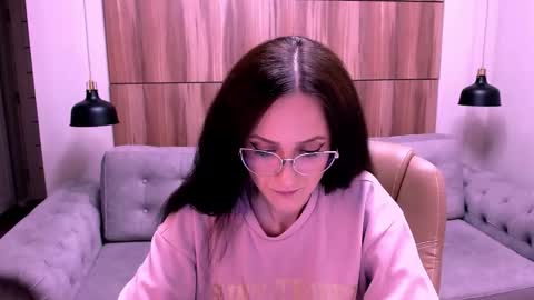 Izza online show from 10, 5, 2026