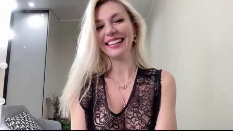 Snapshot of amazingkelly chatting on 9, 11, 2025 Kelly online show from 9, 11, 2025