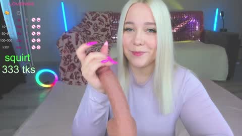 Im Mandy and I love to play in public and do crazy in PVT online show from 17, 1, 2025