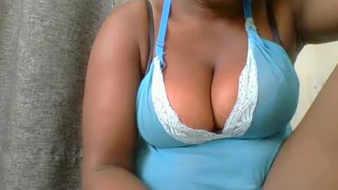 Snapshot of ambar_jasiri chatting on 28, 12, 2024 Mia online show from 28, 12, 2024