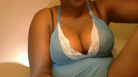 Snapshot of ambar_jasiri chatting on 6, 1, 2025 Mia online show from 6, 1, 2025