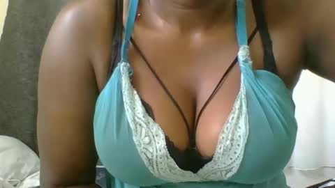 Snapshot of ambar_jasiri chatting on 14, 9, 2025 Mia online show from 14, 9, 2025