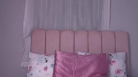 ambar_rousse_ online show from 14, 4, 2026