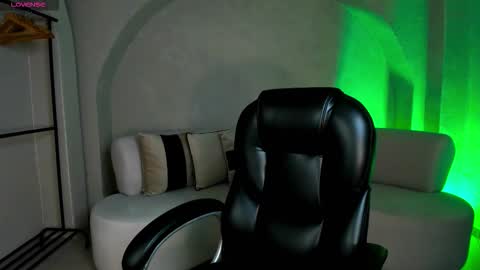 Ambar  online show from 4, 11, 2025