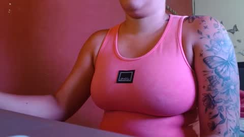 Snapshot of ambarmilf09 chatting on 12, 9, 2025 ambarmilf09 online show from 12, 9, 2025