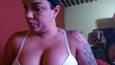 Snapshot of ambarmilf09 chatting on 14, 9, 2025 ambarmilf09 online show from 14, 9, 2025