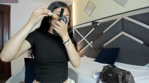 Ambar Ross online show from 18, 2, 2026