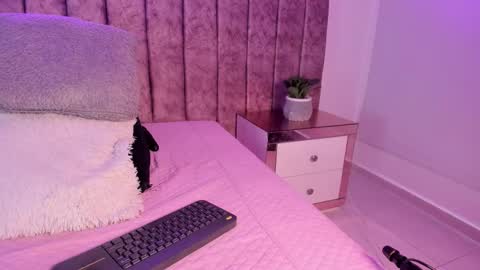  Amber  online show from 10, 3, 2026