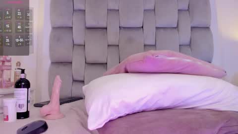 amber  ferrera online show from 20, 3, 2026