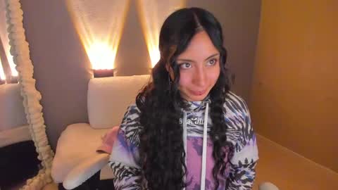 amber_curly online show from 20, 2, 2025