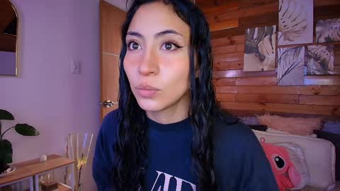 amber_curly online show from 9, 4, 2026