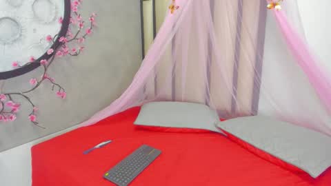 Snapshot of amber_edams chatting on 22, 12, 2025 Amber online show from 22, 12, 2025