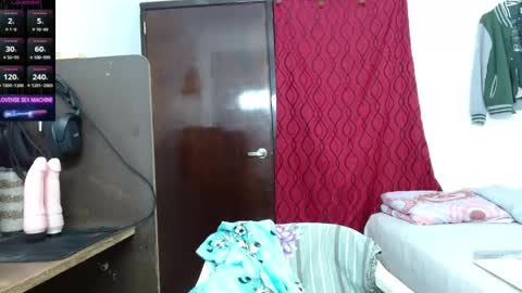 Snapshot of amber_kholin chatting on 25, 5, 2026 scarlett online show from 25, 5, 2026