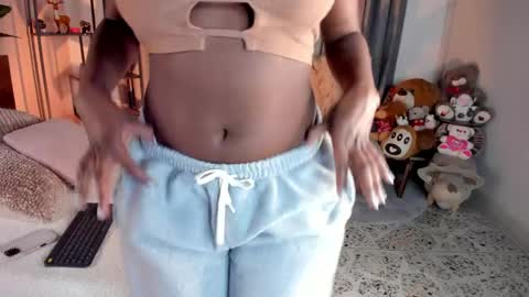 Snapshot of amber_maxwell chatting on 27, 5, 2026 Amber online show from 27, 5, 2026
