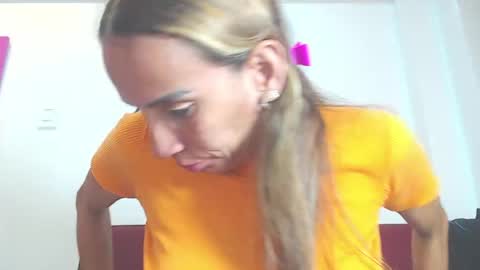 Amber Moore online show from 26, 5, 2026