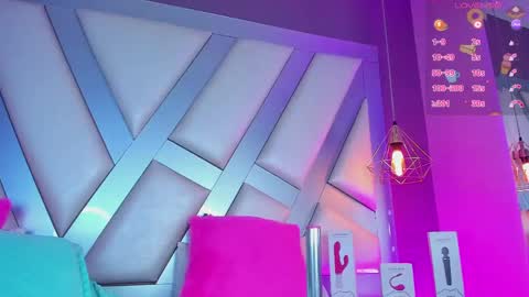 Snapshot of amber_villalobos chatting on 7, 6, 2026 Tell me Amber online show from 7, 6, 2026