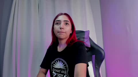 Snapshot of amberbaker21 chatting on 7, 2, 2025 Amber Baker online show from 7, 2, 2025