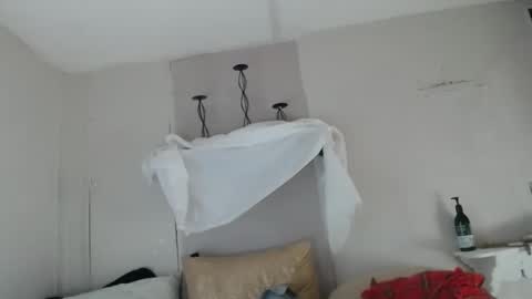 Kaligirll online show from 15, 4, 2026