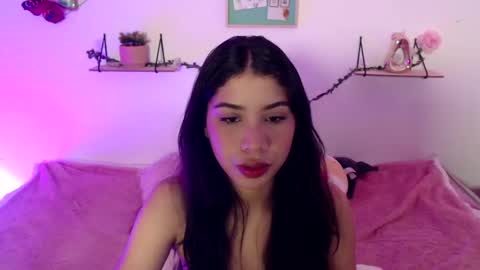 Amber Jeong online show from 22, 12, 2024