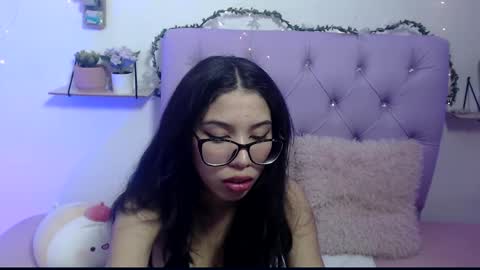 Amber Jeong online show from 5, 2, 2025