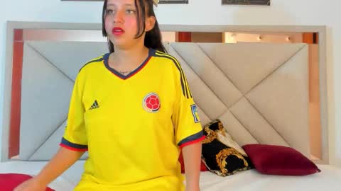 Snapshot of amberqueenx1 chatting on 17, 2, 2026 amberqueenx1 online show from 17, 2, 2026