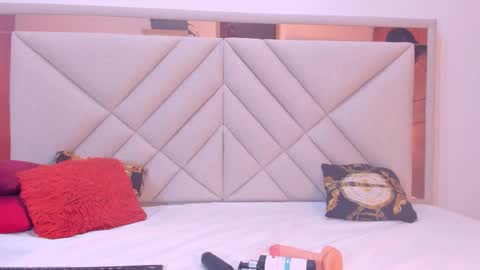 Snapshot of amberqueenx1 chatting on 21, 2, 2026 amberqueenx1 online show from 21, 2, 2026