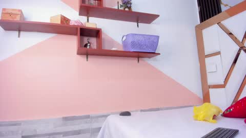 Amber online show from 4, 1, 2025