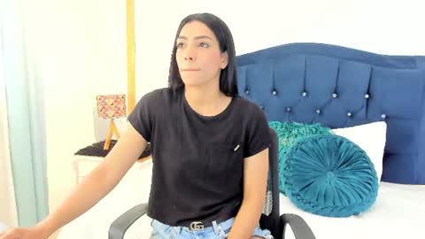 Snapshot of amberrsmith_ chatting on 4, 7, 2026 Amber online show from 4, 7, 2026
