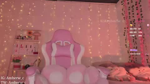 IG - TW Amberw c online show from 24, 10, 2025