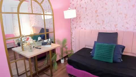 Amelia Adams online show from 20, 4, 2026