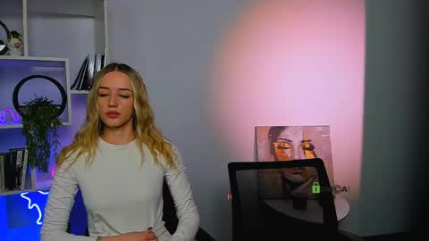 amelia lovely1 online show from 20, 3, 2026