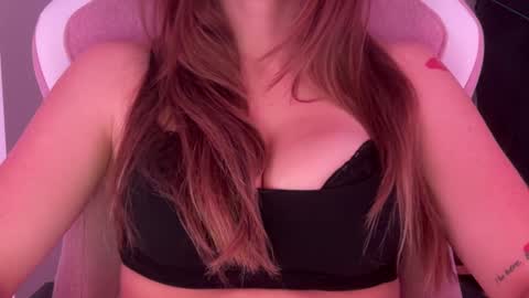 Snapshot of ameliacooperxxx chatting on 19, 9, 2025 ameliacooperxxx online show from 19, 9, 2025