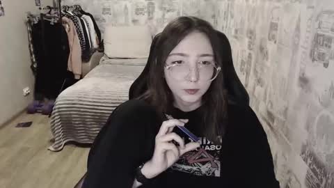 Snapshot of ameliakamishiro chatting on 21, 12, 2024 Amelia online show from 21, 12, 2024