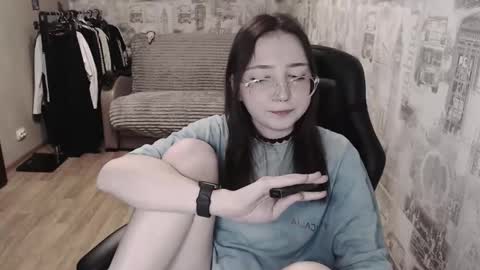 Snapshot of ameliakamishiro chatting on 3, 3, 2025 Amelia online show from 3, 3, 2025