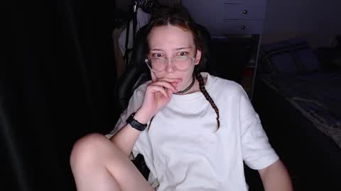 Snapshot of ameliakamishiro chatting on 24, 11, 2025 Amelia online show from 24, 11, 2025