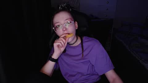 Snapshot of ameliakamishiro chatting on 26, 11, 2025 Amelia online show from 26, 11, 2025