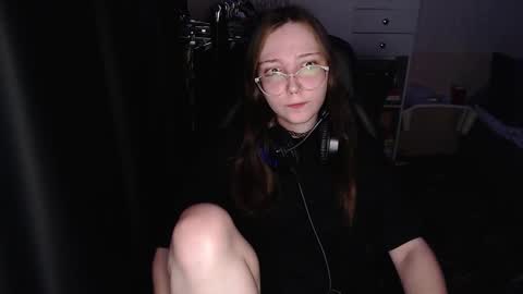 Snapshot of ameliakamishiro chatting on 4, 12, 2025 Amelia online show from 4, 12, 2025