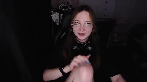 Snapshot of ameliakamishiro chatting on 19, 12, 2025 Amelia online show from 19, 12, 2025