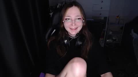 Snapshot of ameliakamishiro chatting on 20, 12, 2025 Amelia online show from 20, 12, 2025