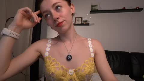 Snapshot of ameliamber0 chatting on 19, 4, 2026 Amelia online show from 19, 4, 2026