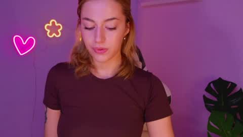 Snapshot of ameliarosaline chatting on 21, 6, 2026 ameliarosaline online show from 21, 6, 2026