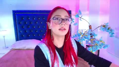 Snapshot of amelie_adamsx chatting on 2, 6, 2026 Amelie online show from 2, 6, 2026