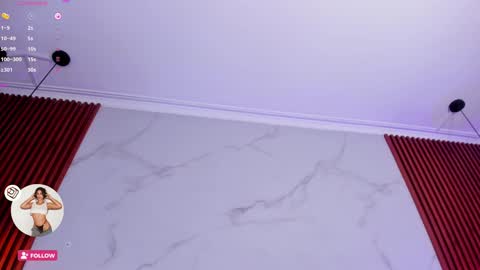 Snapshot of amelie_leigh chatting on 8, 1, 2025 Alejandra online show from 8, 1, 2025